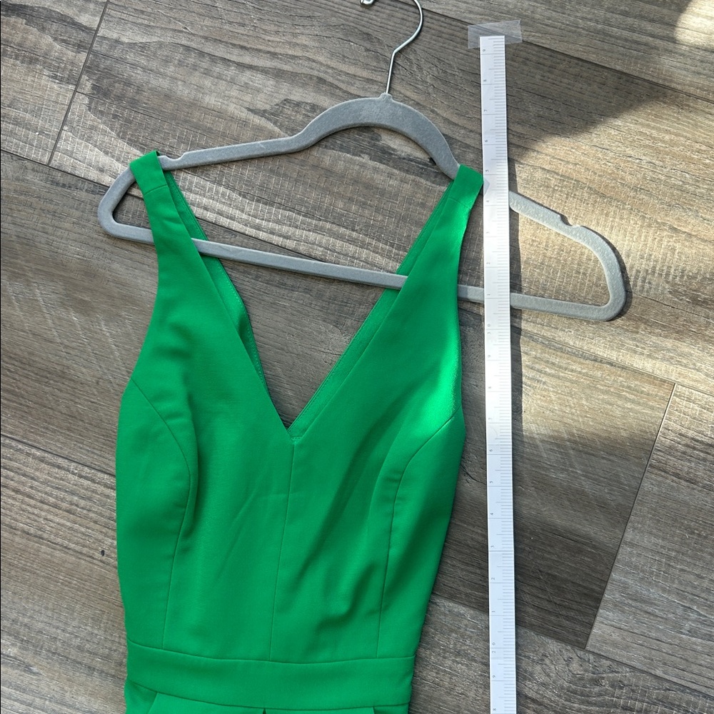 Adelyn Rae vibrant green dress - Picture 7 of 7